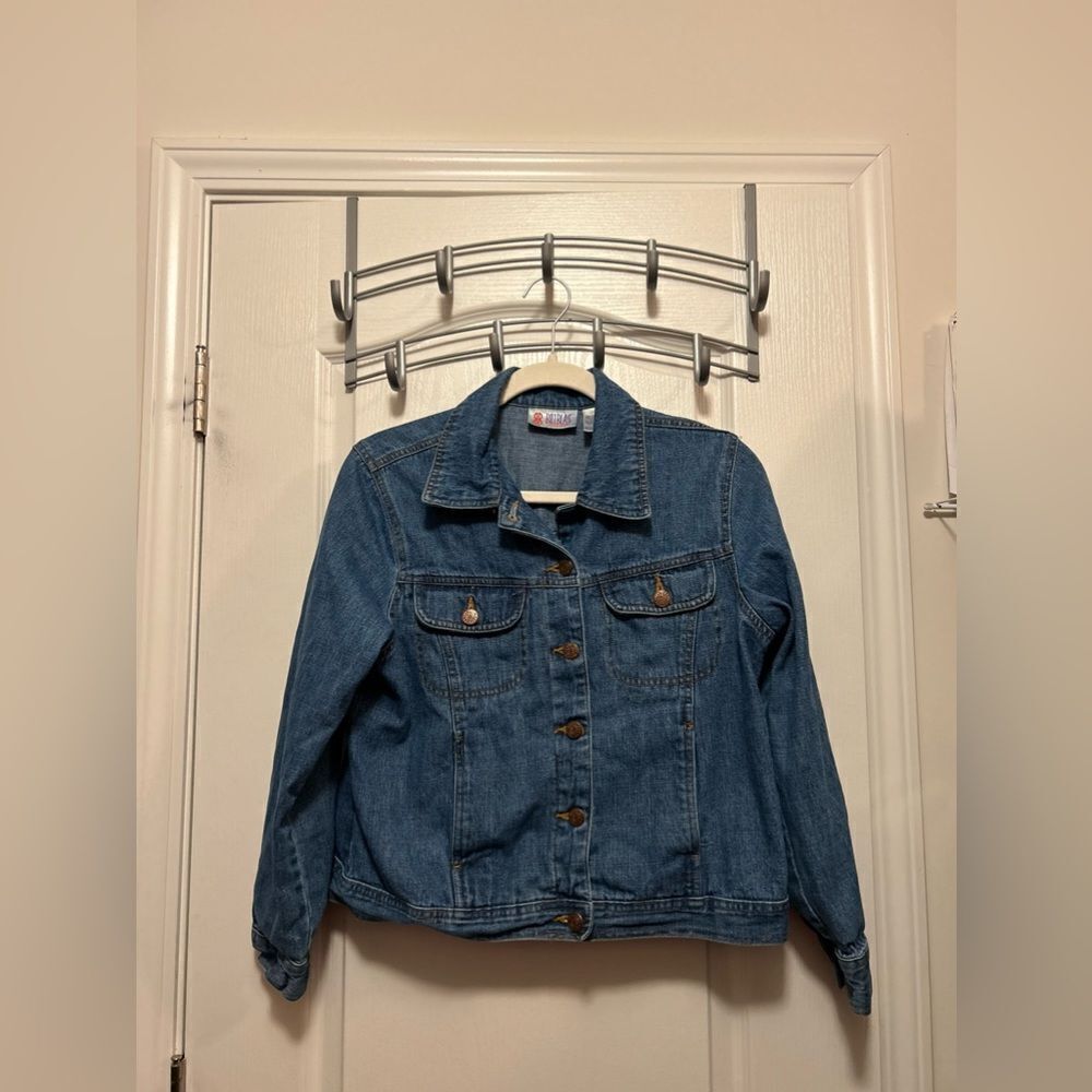 Vintage 90’s Bill Blass Denim Jean Jacket Classic trucker women’s MP blue Petite